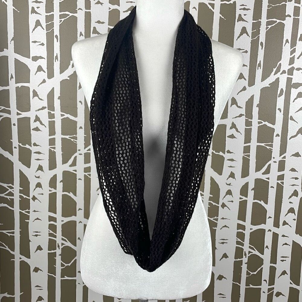 NWT Chocolate Brown OpenโWeave InfinityโScarf